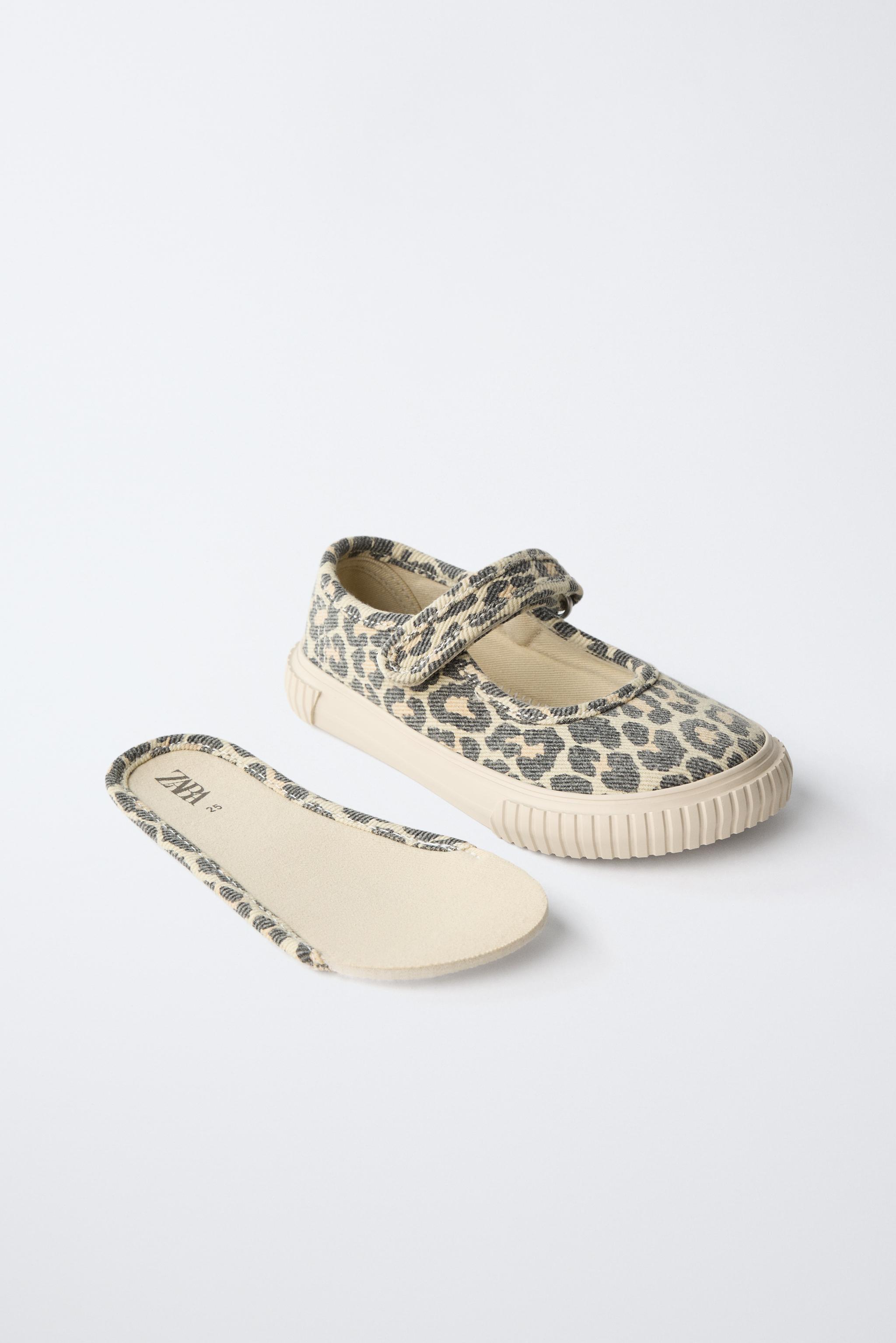 ANIMAL PRINT BAREFOOT SNEAKERS
